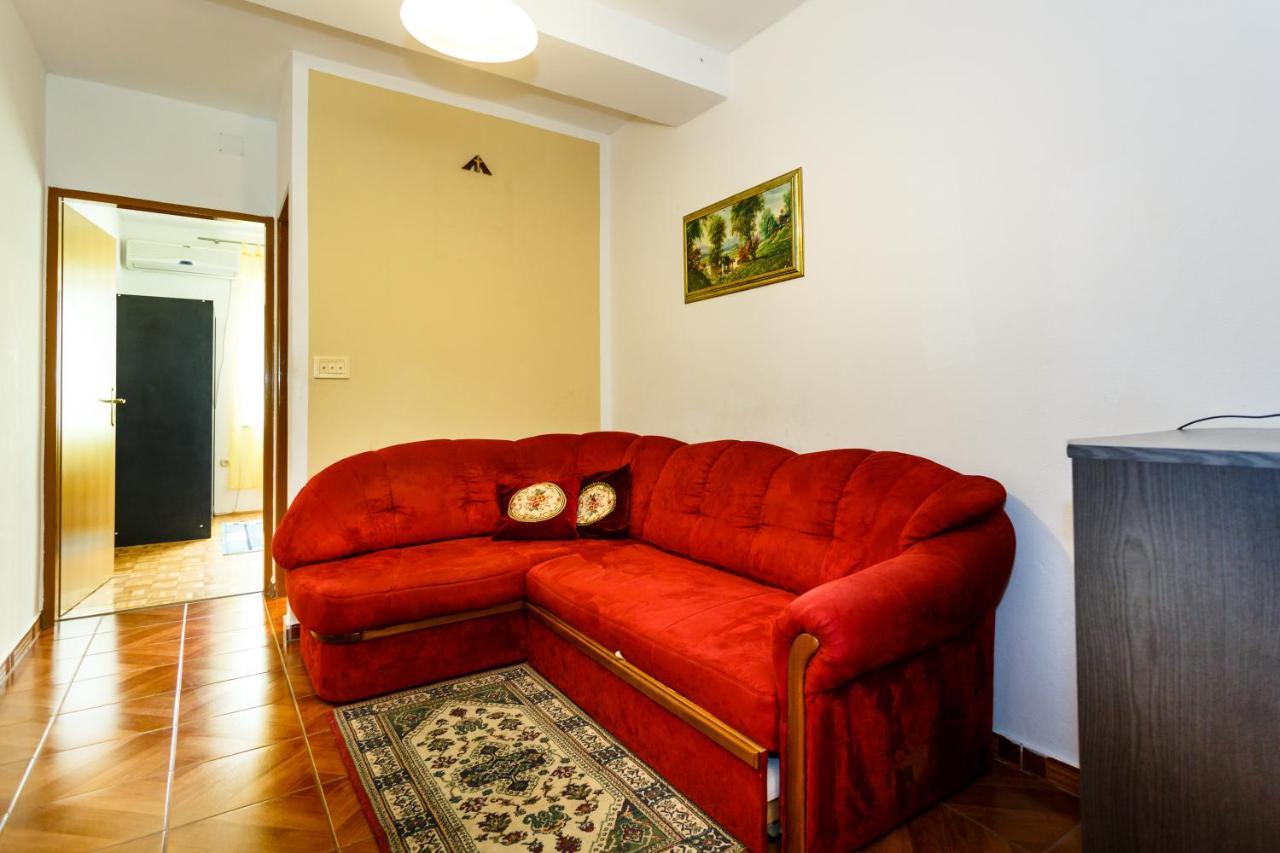 Apartmani Mili Malinska Exterior foto